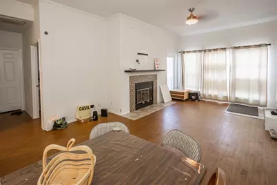 807 W 25th Street #102, Austin, TX 78705 - Photo 2