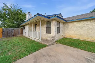 1304 Zephyr Ln, Round Rock, TX 78664 - Photo 2