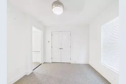 711 W 32 Street #155, Austin, TX 78705 - Photo 18