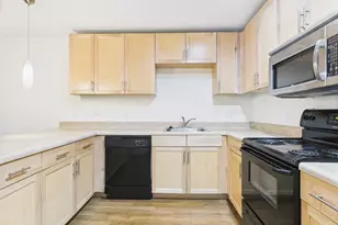 711 W 32nd St, Austin, TX 78705 - Photo 6