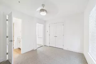 711 W 32nd St, Austin, TX 78705 - Photo 16