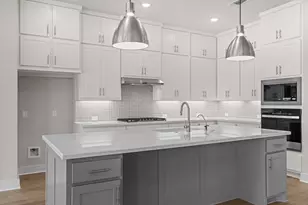 129 Clancy Dr, Liberty Hill, TX 78642 - Photo 10