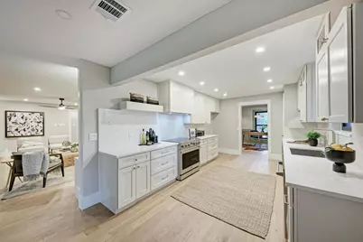 9401 Topridge Drive, Austin, TX 78750 - Photo 16