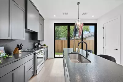 2008 Gathright Cove #B, Austin, TX 78704 - Photo 8