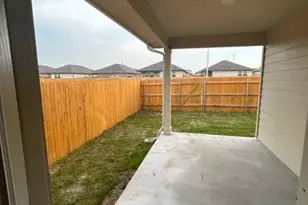 224 Rough Holw Cv, San Marcos, TX 78666 - Photo 18