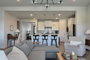 1202 Sage Thrasher Cir, Dripping Springs, TX 78620 - Photo 10
