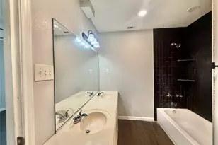 1133 N Avenue C, Elgin, TX 78621 - Photo 16