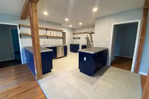 1133 N Avenue C, Elgin, TX 78621 - Photo 4