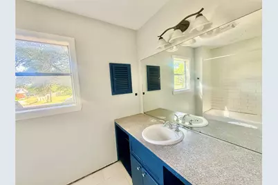 1133 N Avenue C, Elgin, TX 78621 - Photo 8