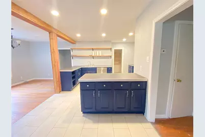1133 N Avenue C, Elgin, TX 78621 - Photo 2