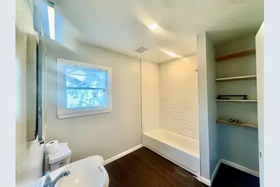 1133 N Avenue C, Elgin, TX 78621 - Photo 12