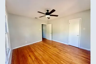 1133 N Avenue C, Elgin, TX 78621 - Photo 10