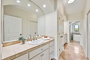 13201 Winding Creek Rd, Austin, TX 78736 - Photo 20