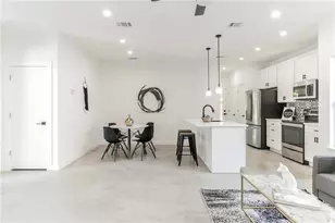 1144 Gunter St, Austin, TX 78721 - Photo 4