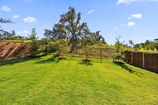 8328 Grenadier Dr, Austin, TX 78738 - Photo 36