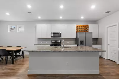 7106 Silver Star Lane, Austin, TX 78744 - Photo 4