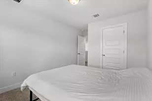 7106 Silver Star Ln, Austin, TX 78744 - Photo 20