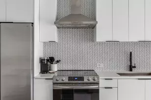 2500 Longview St, Austin, TX 78705 - Photo 6