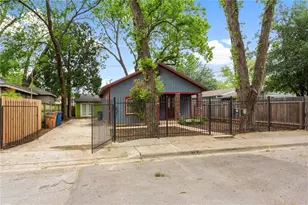 74 Julius St, Austin, TX 78702 - Photo 1