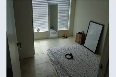 210 E 32nd Street #E, Austin, TX 78705 - Photo 8