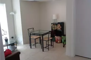 210 E 32nd St, Austin, TX 78705 - Photo 26