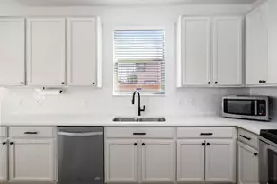 8909 Winter Haven Rd, Austin, TX 78747 - Photo 14