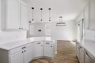 8909 Winter Haven Rd, Austin, TX 78747 - Photo 12