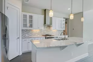 613 E Baylee Love Ln, Austin, TX 78717 - Photo 2