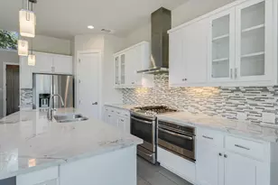 613 E Baylee Love Ln, Austin, TX 78717 - Photo 4