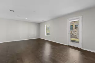 1125 Highknoll Ln, Georgetown, TX 78628 - Photo 16