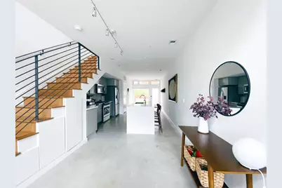 2002 E 7th Street #203, Austin, TX 78702 - Photo 2