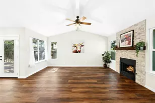 12904 Garfield Ln, Austin, TX 78727 - Photo 10