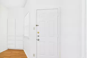 2604 Salado St, Austin, TX 78705 - Photo 10