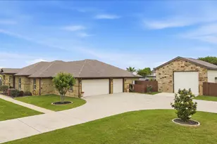 104 W Vienna Dr, Hutto, TX 78634 - Photo 36