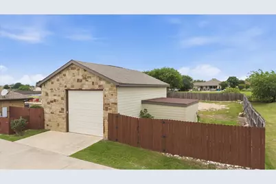 104 W Vienna Drive, Hutto, TX 78634 - Photo 32