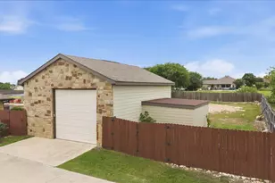 104 W Vienna Dr, Hutto, TX 78634 - Photo 32
