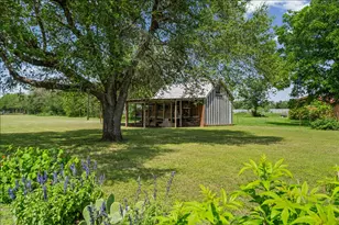 2421 Post Oak Rd, Webberville, TX 78653 - Photo 32