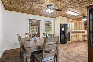 2421 Post Oak Rd, Webberville, TX 78653 - Photo 8