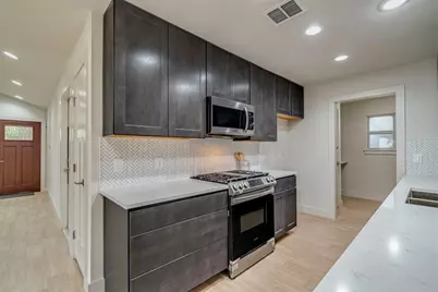 11207 Sage Hollow Drive, Austin, TX 78758 - Photo 6