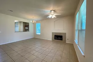 251 Utterback, Kyle, TX 78640 - Photo 4