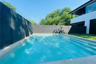 2003 Melridge Pl, Austin, TX 78704 - Photo 8