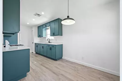 5545 Pine Place, Austin, TX 78744 - Photo 12