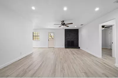 5545 Pine Place, Austin, TX 78744 - Photo 8