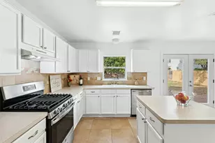 13243 Woodthorn Way, San Antonio, TX 78249 - Photo 2