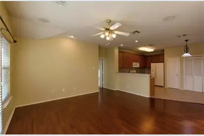 1900 Scofield Ridge Parkway #3101, Austin, TX 78727 - Photo 10