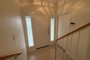 1900 Scofield Ridge Pkwy, Austin, TX 78727 - Photo 4