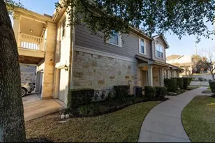 1900 Scofield Ridge Pkwy, Austin, TX 78727 - Photo 2