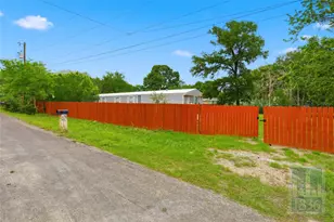 14904 Vevey Dr, Del Valle, TX 78617 - Photo 2