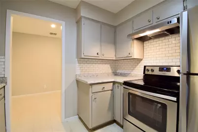 5936 Cherry Loop #B, Austin, TX 78745 - Photo 10
