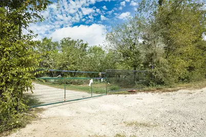 2900 Salt Flat Road, Luling, TX 78648 - Photo 4